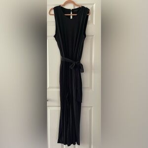 BANANA REPUBLIC Black Sleeveless and Wide Leg Jumpsuit Size 18